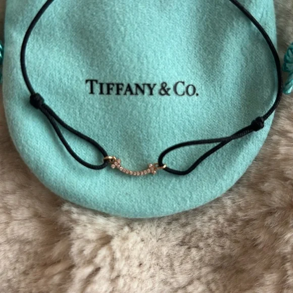 Authentic Tiffany & Co. Smile cord bracelet in rose gold and diamonds - Picture 8 of 16
